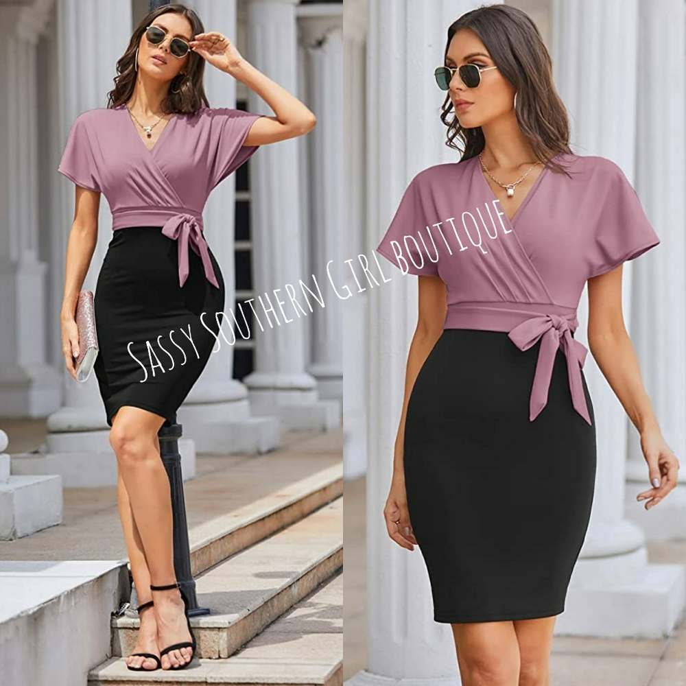 ⭐🆕 Lilac and black color block wrap dress